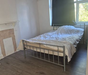 Room in a Shared House, Allonby Gardens, HA9 - Photo 4