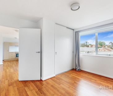 4/13 Arkle St, Prahran - Photo 5
