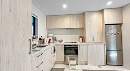 Welcome to 2/12 Biddle Crescent - Photo 3