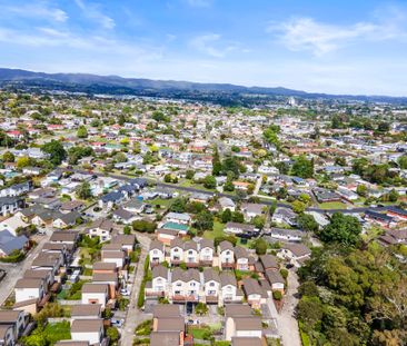 3 bedroom town house in Te Atatu - Photo 1