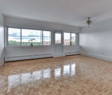 1150 Côte-Vertu - Photo 1