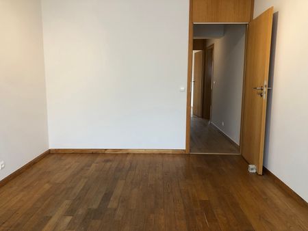 Spacieux appartement 2ch + parking + terrasse à 1490 Court-Saint-Étienne  Loyer: 1 050 € - Photo 3