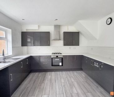 3 bedroom link detached house to rent - Photo 4