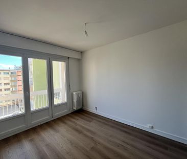 Location Appartement 4 pièces 99m² AIX LES BAINS 73100 - Photo 2