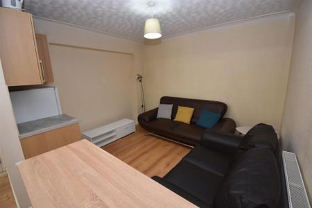 4 bedroom house to rent - Photo 4