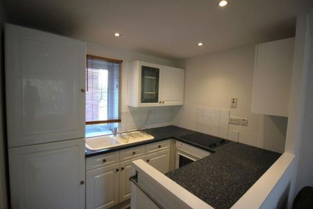 1 bedroom maisonette to rent - Photo 3