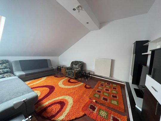 Inchiriez casa 8 camere zona Intim - ID : RH-42218-property - Fotografie 1