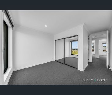 9 Stitch Walk, Fraser Rise, Vic 3336 - Photo 2