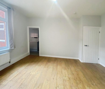 1 bedroom semi-detached house to rent - Photo 1