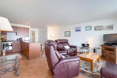 1 bedroom apartment to rent - Photo 2