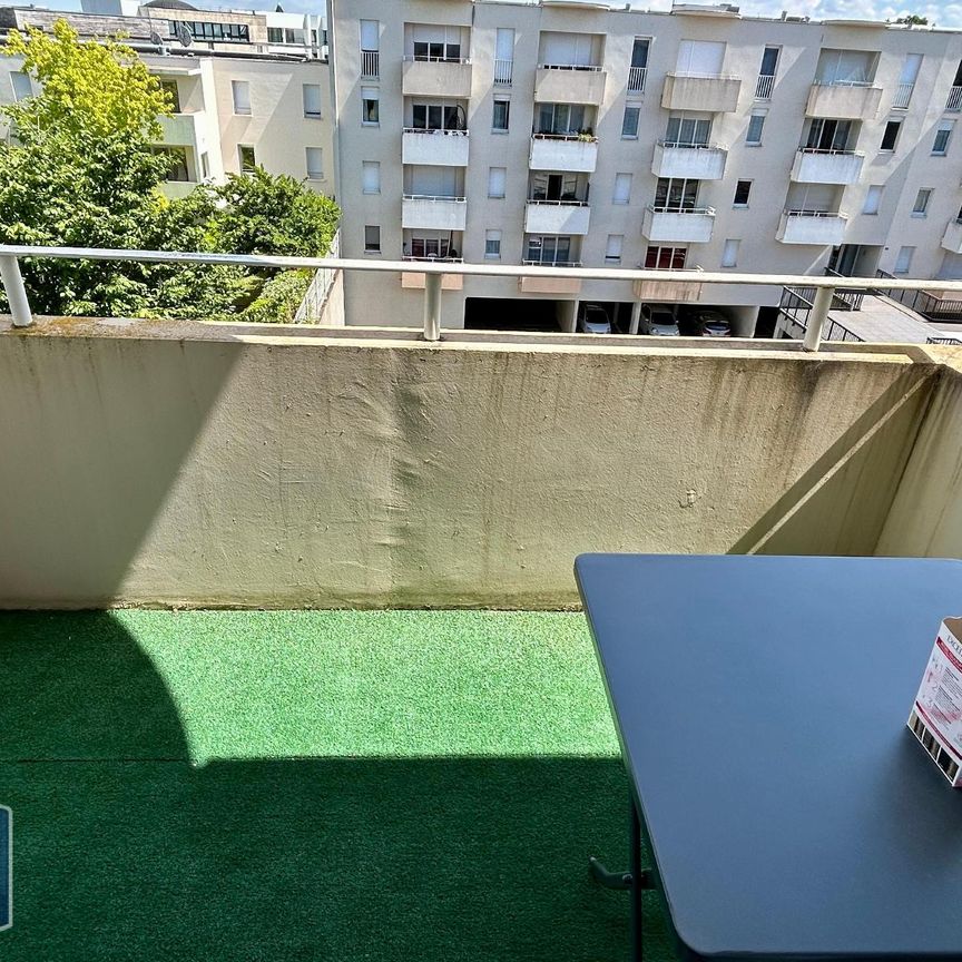 Location Appartement 2 pièces 34m² POITIERS 86000 - Photo 1