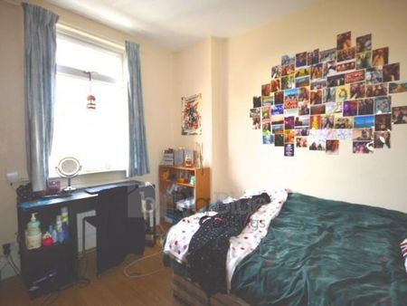 5 bedroom terraced house to rent - Photo 3