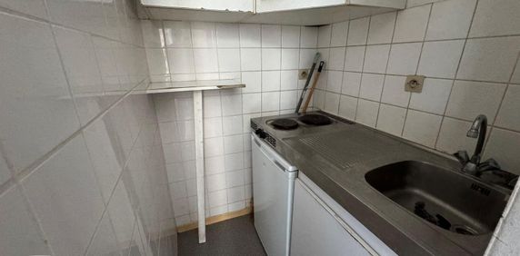 Location Appartement 1 pièce 12m² POITIERS 86000 - Photo 2