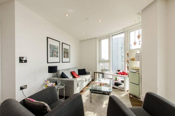 3 bedroom flat to rent - Photo 1