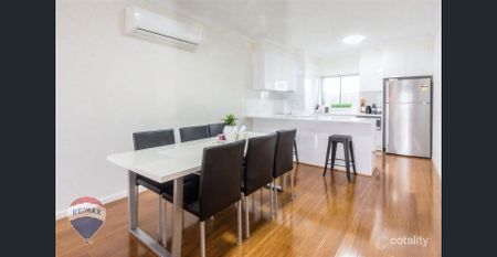 Discover Your Quiet Urban Retreat - Photo 3