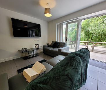 Room 6 Available, Riverside En Suite, 11 Bedroom House, Willowbank Mews – Student Accommodation Coventry - Photo 6