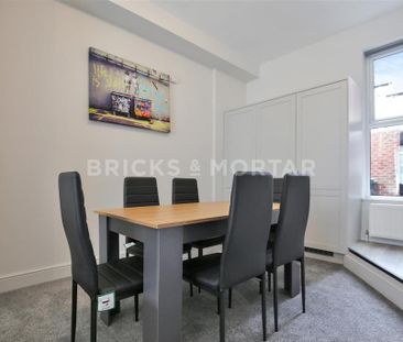 1 bedroom townhouse to rent - Photo 2