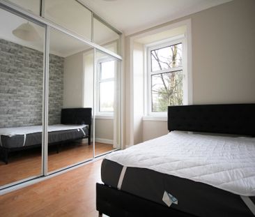 Queen Street, Kirkintilloch, East Dunbartonshire - Photo 4