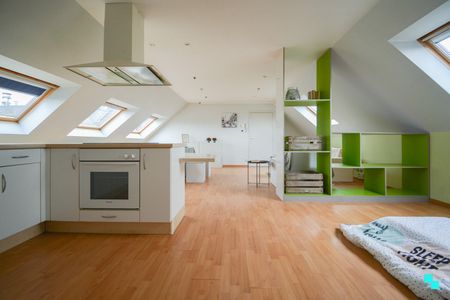 Lichtrijke studio in het hartje van Rumbeke - Foto 2