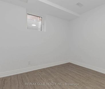 72 Chadwick Street S #Basement - Photo 2