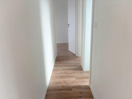 Appartement - te huur - 7100 La Louvière - 720 € - Foto 4