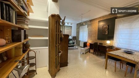 2 room luxury Apartment for rent in Valencia, Spain - Photo 4