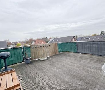 Schön geschnittene 2-Zimmer-Wohnung mit großzügiger Terrasse – Küch... - Photo 2