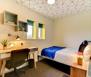 1 bedroom in a house share to rent - Photo 2