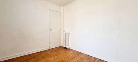 Location Appartement 4 pièces 64m² EVREUX 27000 - Photo 4