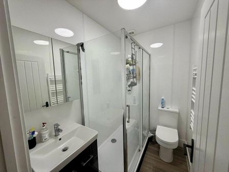 2 bedroom flat to rent - Photo 5