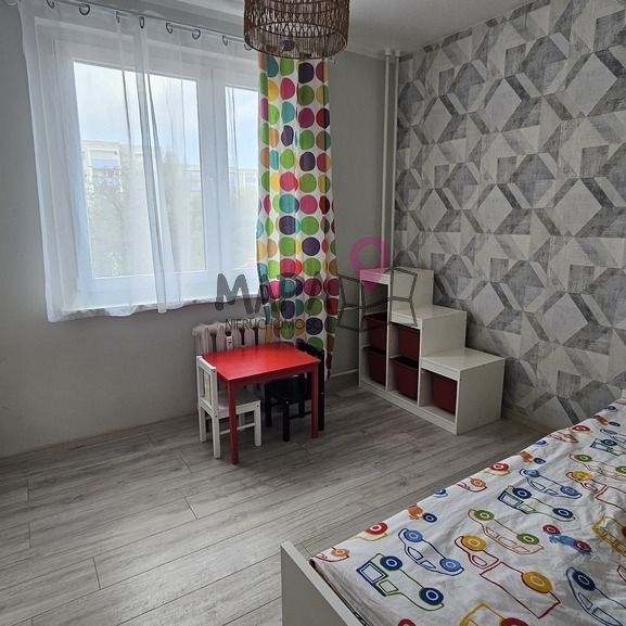mieszkanie na ul.Thugutta po generalny remoncie - Photo 1
