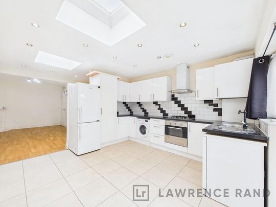 2 bedroom terraced house to rent - Photo 1