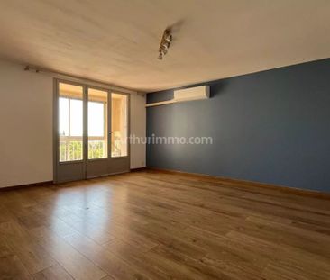 Location Appartement 4 pièces 81 m2 à Manosque - Photo 2