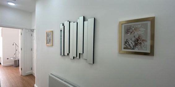 2 Bed Flat, Empress Avenue, IG1 - Photo 3