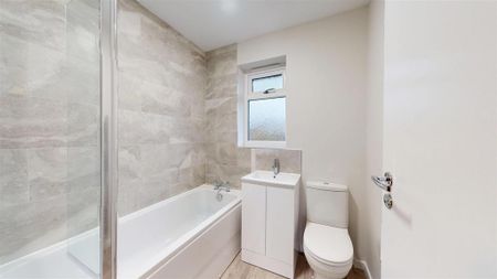 2 bedroom semi-detached house to rent - Photo 5