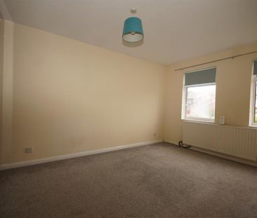 3 Sanderling Drive, St Mellons, Cardiff CF3 0DA - Photo 6