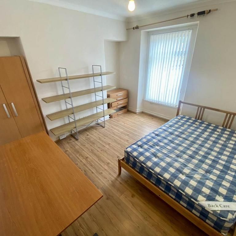 5 bedroom house to rent - Photo 1