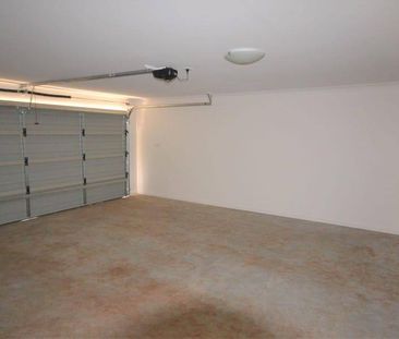 Brilliant Family Sized Home - Photo 6