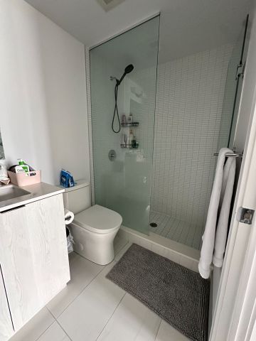 For Lease - 1 Jarvis Street Unit# 812, Hamilton, Ontario - Photo 3