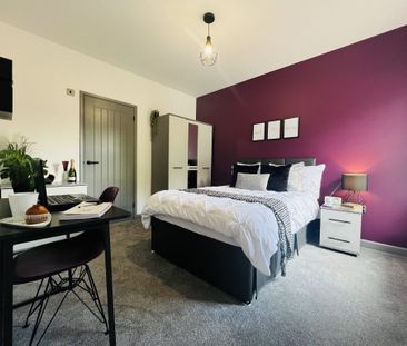 BEDROOM 2 – LARGE DOUBLE ENSUITE - Photo 6