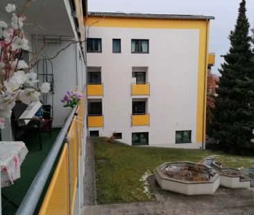 Gepflegte 3-Zimmer Wohnung mit Loggia und möblierter Küche in bekan... - Photo 2