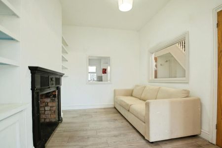 3 bedroom terraced house to rent - Photo 3