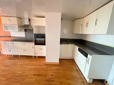 Location Appartement 3 pièces 84m² - Photo 4