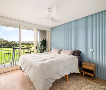 Relaxed Coastal Living Moments from Curl Curl Beach - Photo 2