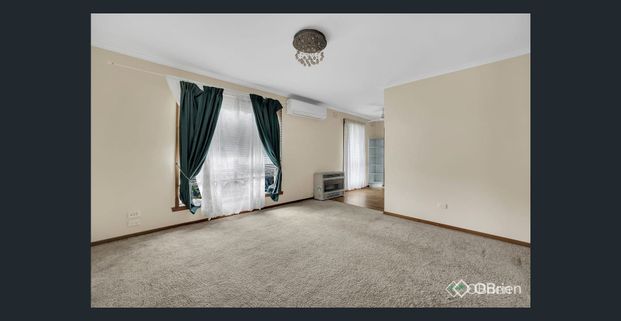 PERFECTLY POSITIONED 3-BEDROOM HOME - Photo 1