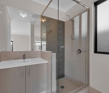 4 x 2 Brand New Family Home - Photo 2