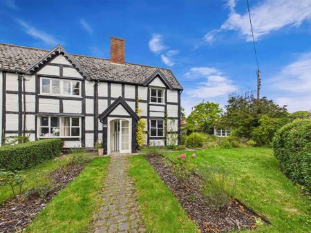 3 bedroom end of terrace house to rent - Photo 3