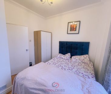 Room in a Shared House, Sale Place, W2 - Photo 3