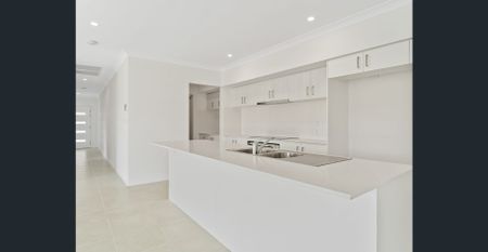 Stunning Nikenbah - Light, Bright & Airy + Ducted AC - Photo 4