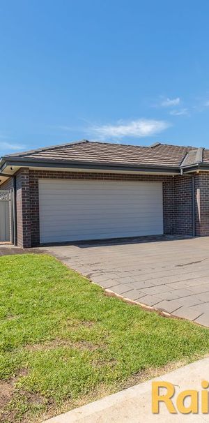 Large Family Home - Photo 2